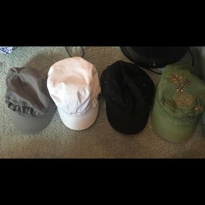 Lot of 4 fashion hats